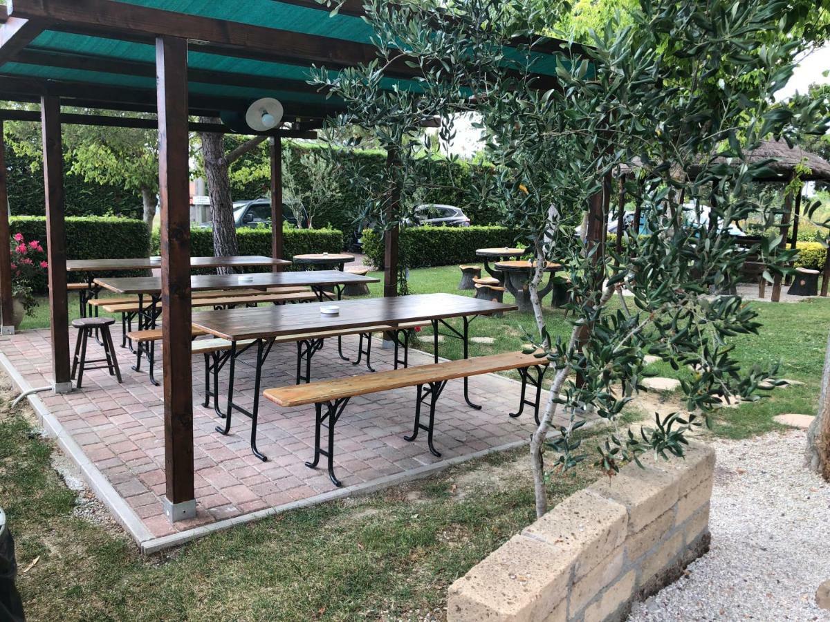 Casa In Campagna A Due Passi Dal Mare Pisa Bagian luar foto