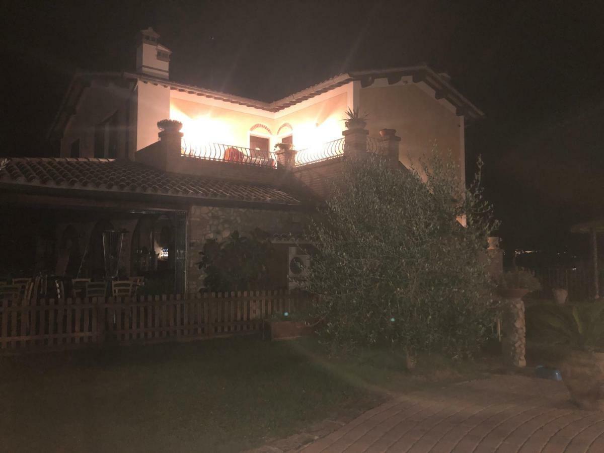 Casa In Campagna A Due Passi Dal Mare Pisa Bagian luar foto